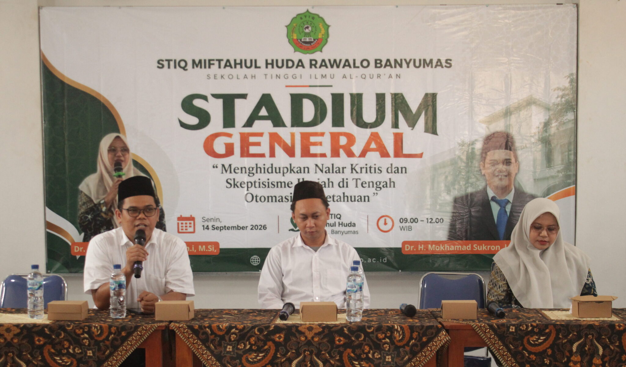 Dosen Fakultas Syariah UIN Saizu  Purwokerto Bedah Nalar Kritis Era AI di STIQ Miftahul Huda