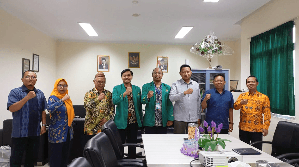 Dua Mahasiswa Berprestasi Fakultas Syariah UIN Saizu Purwokerto Bersiap Go Internasional